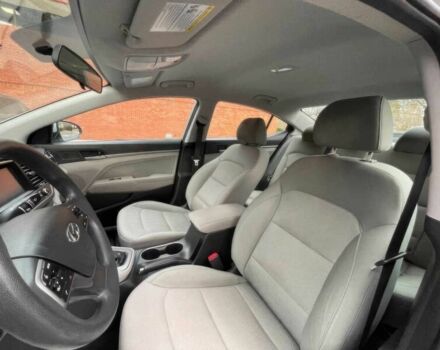 Серый Хендай Элантра, объемом двигателя 2 л и пробегом 54 тыс. км за 9700 $, фото 6 на Automoto.ua