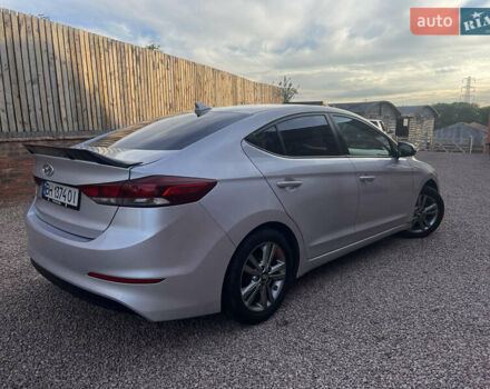 Сірий Хендай Елантра, об'ємом двигуна 2 л та пробігом 101 тис. км за 11900 $, фото 14 на Automoto.ua