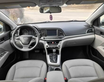 Серый Хендай Элантра, объемом двигателя 2 л и пробегом 69 тыс. км за 11500 $, фото 22 на Automoto.ua