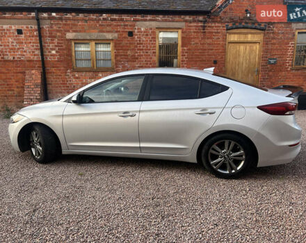 Сірий Хендай Елантра, об'ємом двигуна 2 л та пробігом 101 тис. км за 11900 $, фото 8 на Automoto.ua