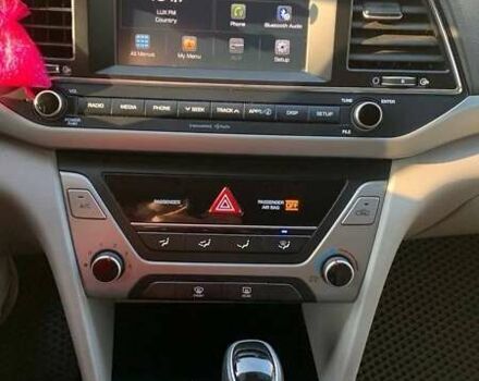 Серый Хендай Элантра, объемом двигателя 2 л и пробегом 144 тыс. км за 10300 $, фото 2 на Automoto.ua