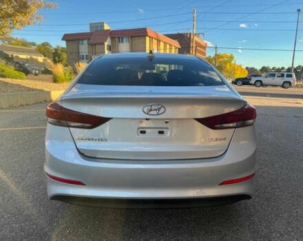 Сірий Хендай Елантра, об'ємом двигуна 2 л та пробігом 68 тис. км за 4600 $, фото 4 на Automoto.ua