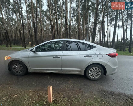 Серый Хендай Элантра, объемом двигателя 2 л и пробегом 161 тыс. км за 7300 $, фото 6 на Automoto.ua