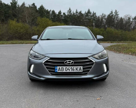 Серый Хендай Элантра, объемом двигателя 2 л и пробегом 132 тыс. км за 13500 $, фото 2 на Automoto.ua
