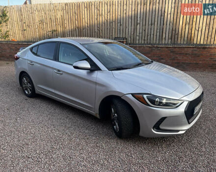 Сірий Хендай Елантра, об'ємом двигуна 2 л та пробігом 101 тис. км за 11900 $, фото 2 на Automoto.ua