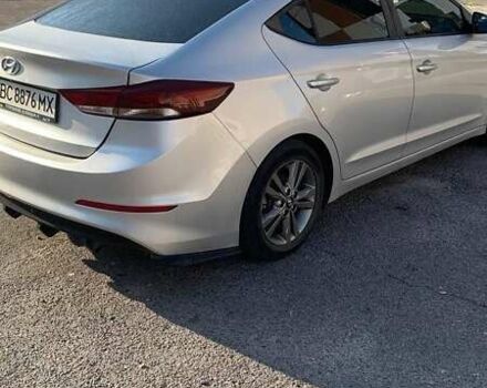 Серый Хендай Элантра, объемом двигателя 2 л и пробегом 144 тыс. км за 10300 $, фото 3 на Automoto.ua