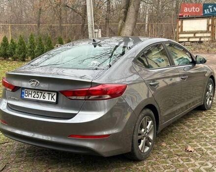 Серый Хендай Элантра, объемом двигателя 2 л и пробегом 160 тыс. км за 11200 $, фото 3 на Automoto.ua