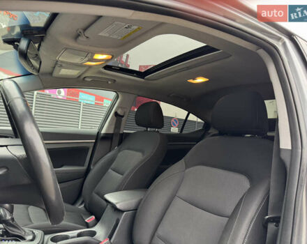 Сірий Хендай Елантра, об'ємом двигуна 2 л та пробігом 148 тис. км за 9900 $, фото 25 на Automoto.ua