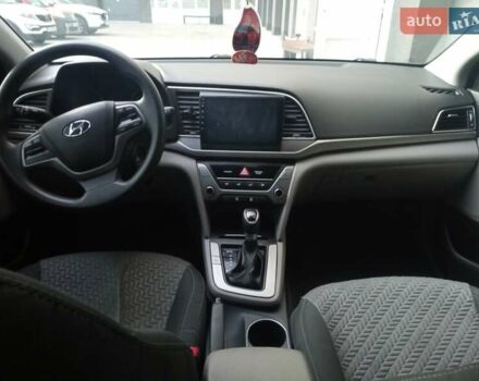 Серый Хендай Элантра, объемом двигателя 2 л и пробегом 160 тыс. км за 12100 $, фото 16 на Automoto.ua