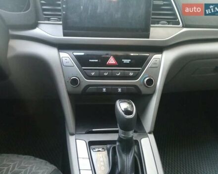 Серый Хендай Элантра, объемом двигателя 2 л и пробегом 160 тыс. км за 12100 $, фото 28 на Automoto.ua