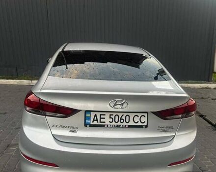Серый Хендай Элантра, объемом двигателя 2 л и пробегом 124 тыс. км за 11600 $, фото 3 на Automoto.ua