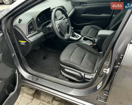 Сірий Хендай Елантра, об'ємом двигуна 2 л та пробігом 79 тис. км за 9900 $, фото 6 на Automoto.ua