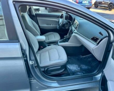 Сірий Хендай Елантра, об'ємом двигуна 2 л та пробігом 54 тис. км за 2600 $, фото 7 на Automoto.ua