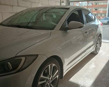 Серый Хендай Элантра, объемом двигателя 2 л и пробегом 160 тыс. км за 12100 $, фото 1 на Automoto.ua