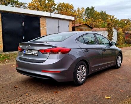 Хендай Элантра 2017 в Кропивницком (Кировограде) на Automoto.ua Серый Хендай Элантра, объемом двигателя 2 л и пробегом 177 тыс. км за 10900 $, фото 4 на Automoto.ua