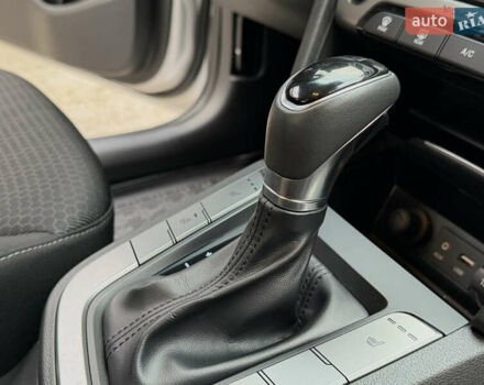 Серый Хендай Элантра, объемом двигателя 1.6 л и пробегом 47 тыс. км за 15800 $, фото 41 на Automoto.ua