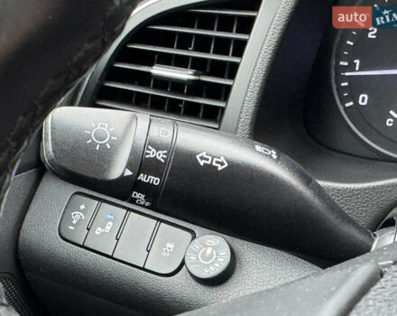 Сірий Хендай Елантра, об'ємом двигуна 2 л та пробігом 148 тис. км за 9900 $, фото 20 на Automoto.ua