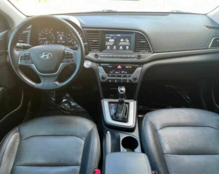 Сірий Хендай Елантра, об'ємом двигуна 2 л та пробігом 68 тис. км за 4600 $, фото 6 на Automoto.ua