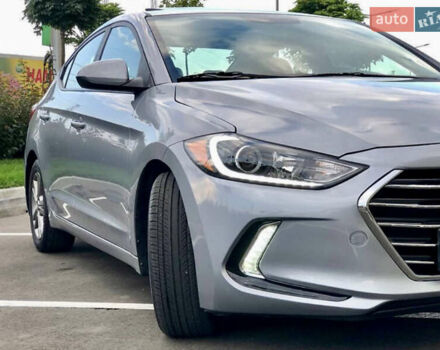 Серый Хендай Элантра, объемом двигателя 2 л и пробегом 169 тыс. км за 13300 $, фото 1 на Automoto.ua