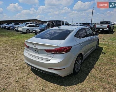 Серый Хендай Элантра, объемом двигателя 2 л и пробегом 165 тыс. км за 8500 $, фото 2 на Automoto.ua