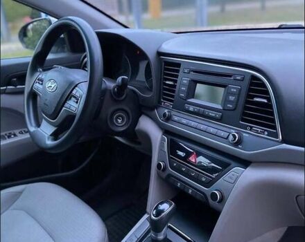 Серый Хендай Элантра, объемом двигателя 1.4 л и пробегом 189 тыс. км за 12300 $, фото 6 на Automoto.ua