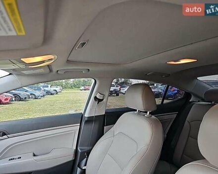 Серый Хендай Элантра, объемом двигателя 2 л и пробегом 165 тыс. км за 8500 $, фото 8 на Automoto.ua