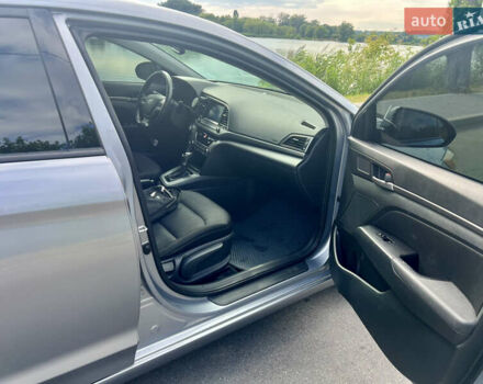 Серый Хендай Элантра, объемом двигателя 2 л и пробегом 169 тыс. км за 13300 $, фото 28 на Automoto.ua