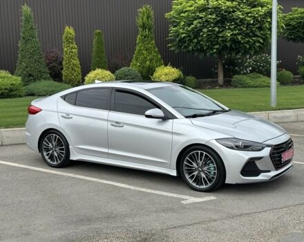 Сірий Хендай Елантра, об'ємом двигуна 1.6 л та пробігом 140 тис. км за 12200 $, фото 2 на Automoto.ua