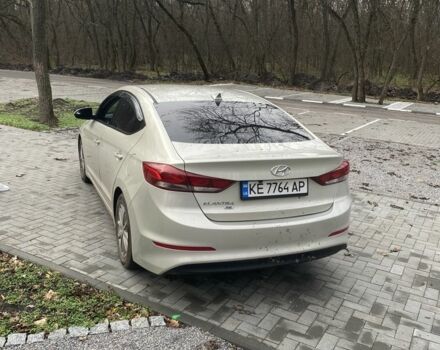 Серый Хендай Элантра, объемом двигателя 2 л и пробегом 205 тыс. км за 11100 $, фото 2 на Automoto.ua