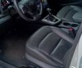 Сірий Хендай Елантра, об'ємом двигуна 2 л та пробігом 95 тис. км за 13000 $, фото 4 на Automoto.ua