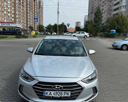 Сірий Хендай Елантра, об'ємом двигуна 2 л та пробігом 82 тис. км за 15500 $, фото 1 на Automoto.ua