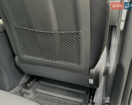 Серый Хендай Элантра, объемом двигателя 1.6 л и пробегом 47 тыс. км за 15800 $, фото 61 на Automoto.ua