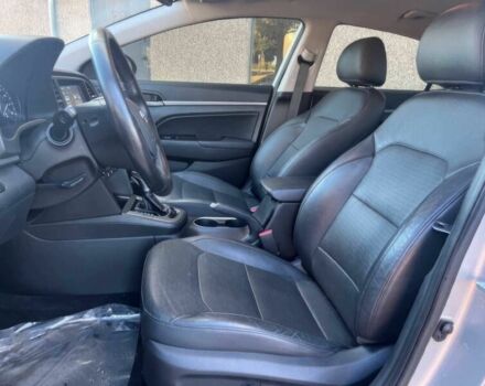 Сірий Хендай Елантра, об'ємом двигуна 2 л та пробігом 68 тис. км за 4600 $, фото 7 на Automoto.ua