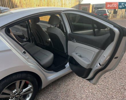 Сірий Хендай Елантра, об'ємом двигуна 2 л та пробігом 101 тис. км за 11900 $, фото 20 на Automoto.ua