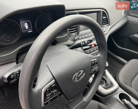 Сірий Хендай Елантра, об'ємом двигуна 2 л та пробігом 79 тис. км за 9900 $, фото 7 на Automoto.ua