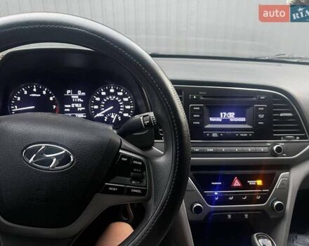 Серый Хендай Элантра, объемом двигателя 2 л и пробегом 124 тыс. км за 11600 $, фото 7 на Automoto.ua