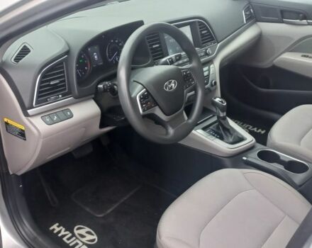 Серый Хендай Элантра, объемом двигателя 2 л и пробегом 177 тыс. км за 10500 $, фото 4 на Automoto.ua