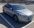 Сірий Хендай Елантра, об'ємом двигуна 2 л та пробігом 174 тис. км за 11900 $, фото 1 на Automoto.ua