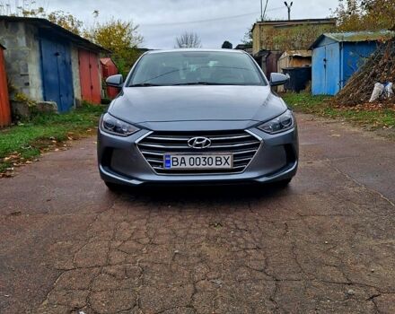 Хендай Элантра 2017 в Кропивницком (Кировограде) на Automoto.ua Серый Хендай Элантра, объемом двигателя 2 л и пробегом 177 тыс. км за 10900 $, фото 2 на Automoto.ua