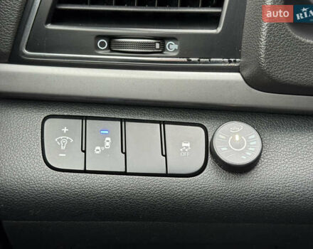 Сірий Хендай Елантра, об'ємом двигуна 2 л та пробігом 148 тис. км за 9900 $, фото 21 на Automoto.ua