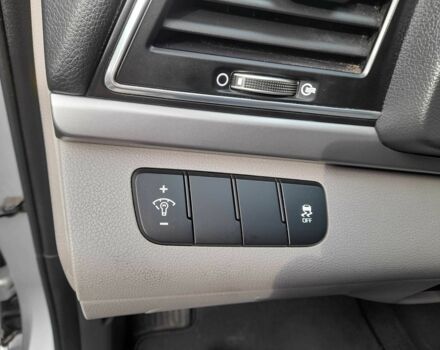 Серый Хендай Элантра, объемом двигателя 2 л и пробегом 69 тыс. км за 11500 $, фото 12 на Automoto.ua