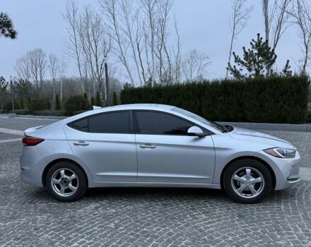 Серый Хендай Элантра, объемом двигателя 2 л и пробегом 228 тыс. км за 10800 $, фото 4 на Automoto.ua