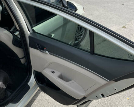 Серый Хендай Элантра, объемом двигателя 2 л и пробегом 135 тыс. км за 12300 $, фото 13 на Automoto.ua