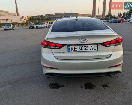 Серый Хендай Элантра, объемом двигателя 2 л и пробегом 145 тыс. км за 9990 $, фото 5 на Automoto.ua