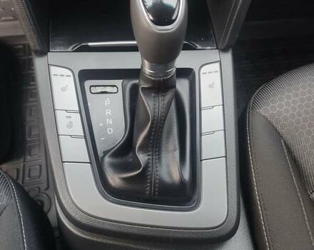 Сірий Хендай Елантра, об'ємом двигуна 2 л та пробігом 74 тис. км за 14700 $, фото 20 на Automoto.ua