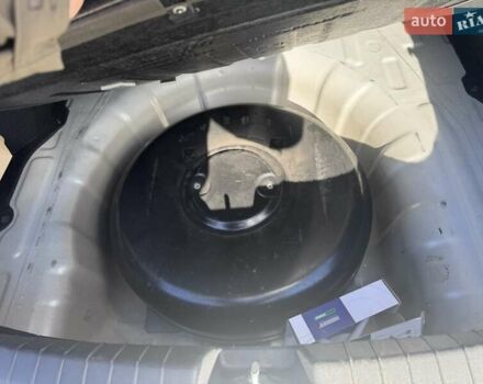 Серый Хендай Элантра, объемом двигателя 2 л и пробегом 157 тыс. км за 12500 $, фото 18 на Automoto.ua