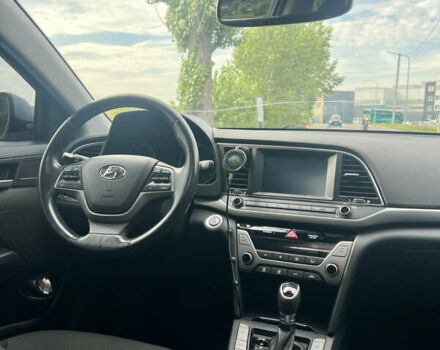 Серый Хендай Элантра, объемом двигателя 2 л и пробегом 169 тыс. км за 13300 $, фото 40 на Automoto.ua