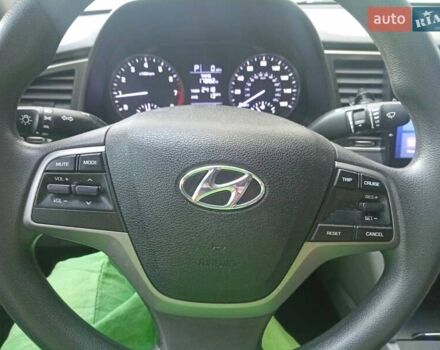 Серый Хендай Элантра, объемом двигателя 2 л и пробегом 160 тыс. км за 12100 $, фото 14 на Automoto.ua