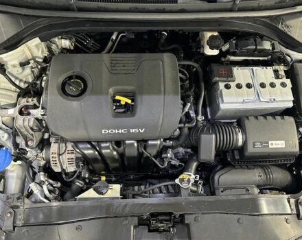 Сірий Хендай Елантра, об'ємом двигуна 2 л та пробігом 110 тис. км за 8800 $, фото 12 на Automoto.ua