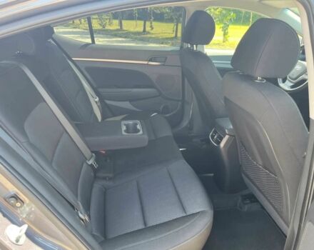 Серый Хендай Элантра, объемом двигателя 1.6 л и пробегом 32 тыс. км за 8000 $, фото 10 на Automoto.ua